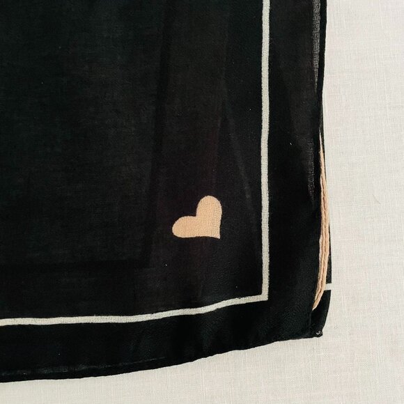 Geometric Patterned Scarf Shawl Wrap 72" x 34" Black Beige White - Picture 4 of 8